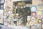 Obchod s typickou keramikou
